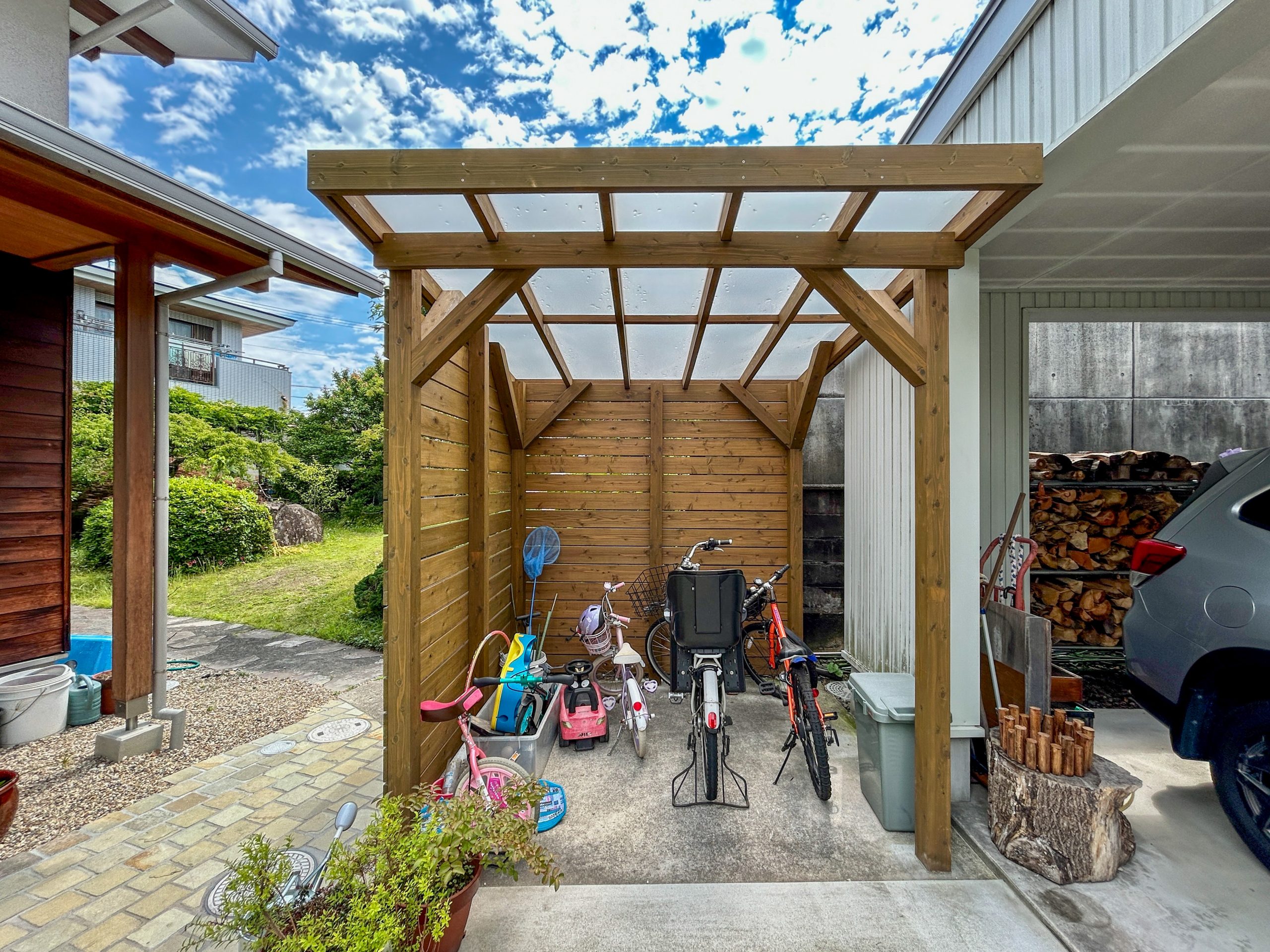 愛知県　名古屋市　庭工事　リフォーム　自転車置き場